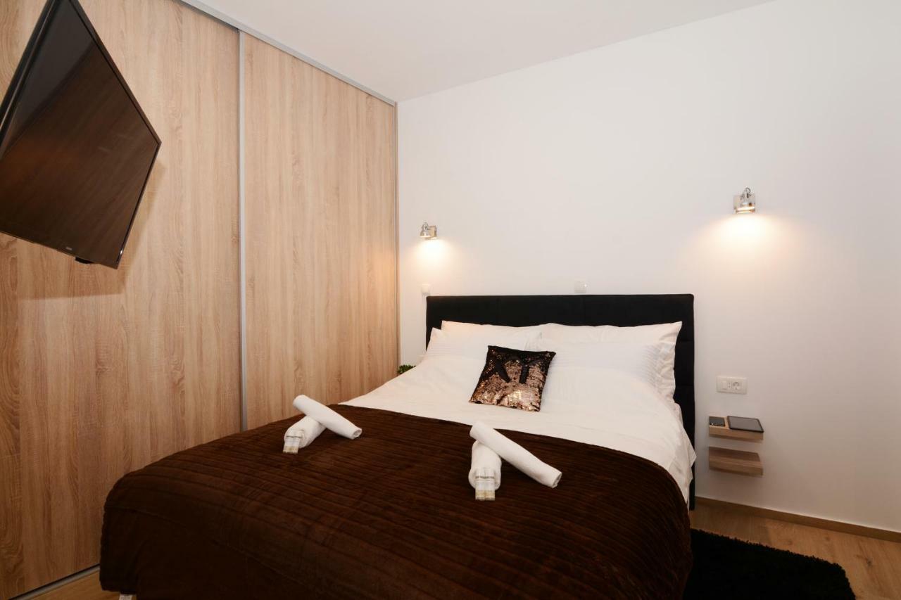 Xy Suites - Design Apartments Šibenik Esterno foto