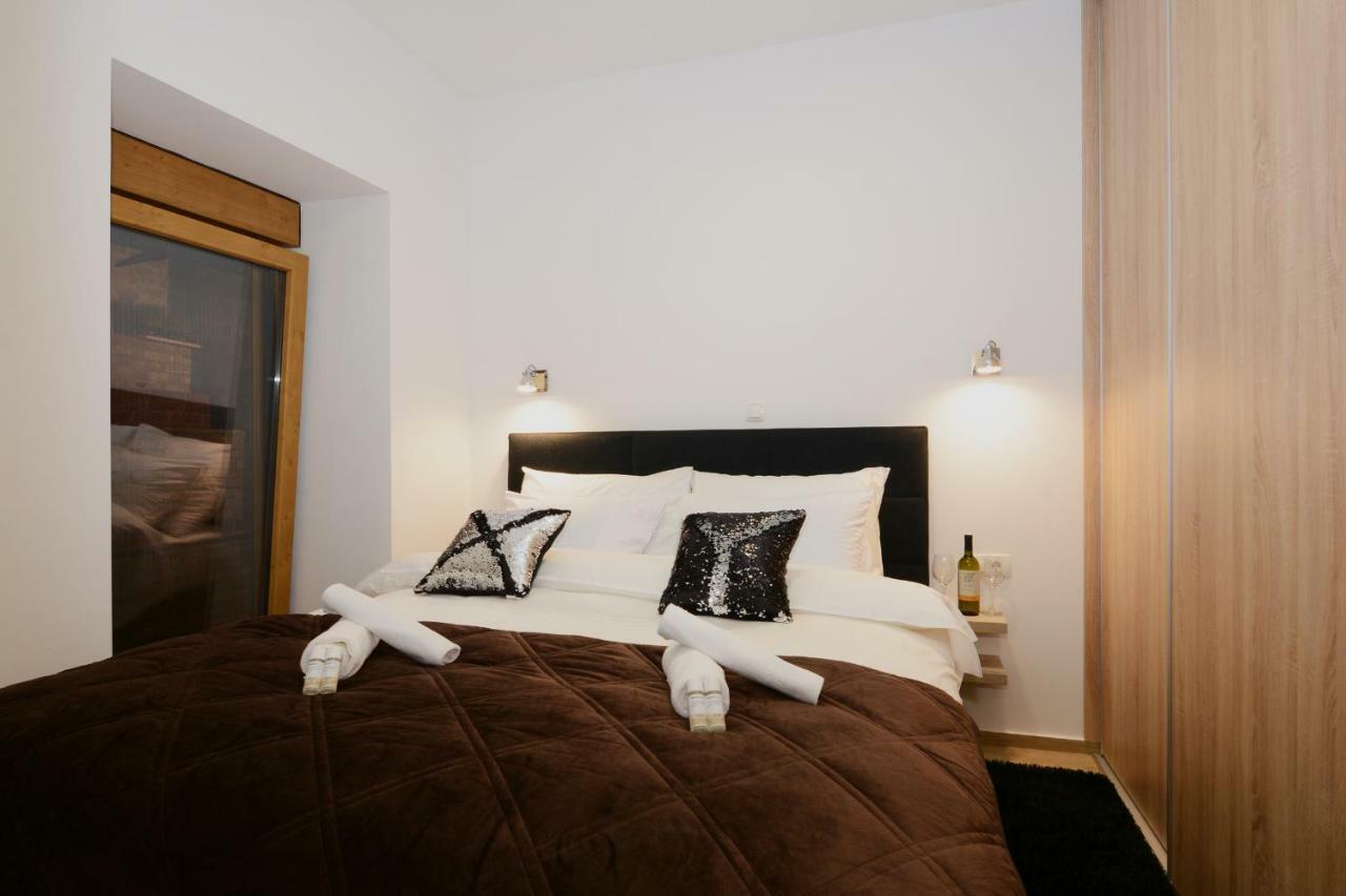 Xy Suites - Design Apartments Šibenik Esterno foto